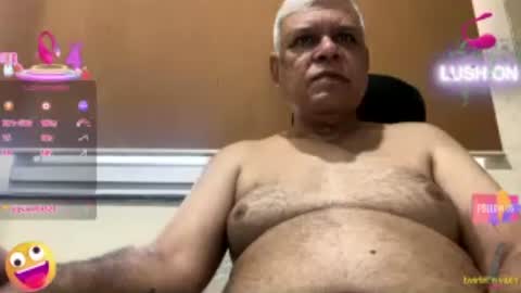 Snapshot of maturedman_44 chatting on 07-11-26, 01:41 DEV online show from 07-11-26, 01:41