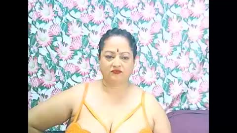 Snapshot of matureindian654u chatting on 06-21-26, 02:19 matureindian654u online show from 06-21-26, 02:19