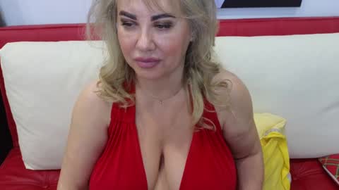 Snapshot of matureofkind chatting on 01-18-25, 08:20 Helen tits size 85F online show from 01-18-25, 08:20