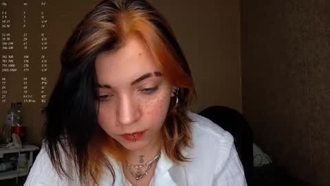 Mia online show from 03-04-26, 11:16