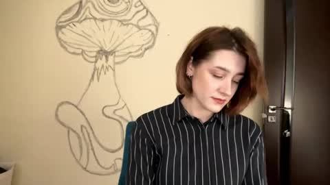 Mari online show from 11-26-25, 07:31