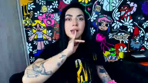 Maurenth  online show from 10-17-25, 01:31