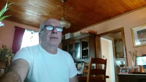 Maurice online show from 02-12-25, 02:32