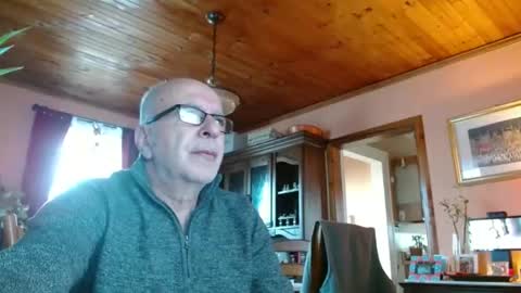 Maurice online show from 02-14-25, 01:08