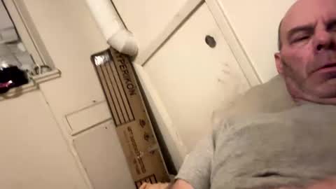 Snapshot of maverick7000 chatting on 02-16-25, 01:05 maverick7000 online show from 02-16-25, 01:05