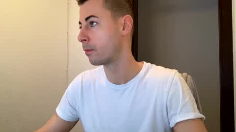 Snapshot of max681334 chatting on 02-21-25, 07:45 max681334 online show from 02-21-25, 07:45