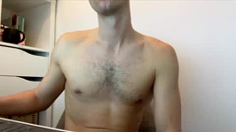 Snapshot of max681334 chatting on 02-06-26, 09:01 max681334 online show from 02-06-26, 09:01