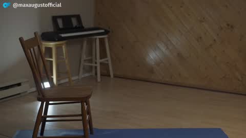 Max   onlyfansmaxaugustofficial online show from 01-15-25, 06:40