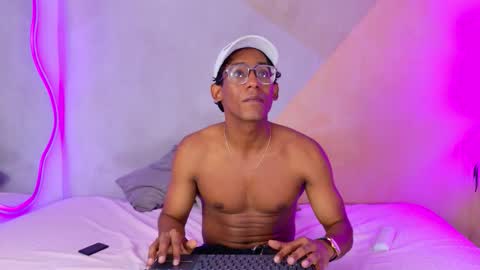 Snapshot of max_cumpower72 chatting on 10-01-25, 03:01 max_cumpower72 online show from 10-01-25, 03:01