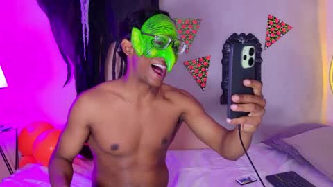 Snapshot of max_cumpower72 chatting on 10-07-25, 12:30 max_cumpower72 online show from 10-07-25, 12:30