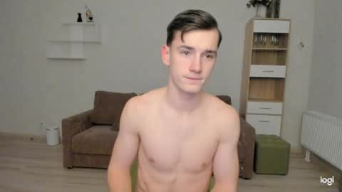 Snapshot of max_foks_ chatting on 03-17-26, 04:54 max_foks_ online show from 03-17-26, 04:54