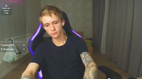 Max Gen with tats 24years  And Ethan without tats 20 years online show from 12-29-24, 07:00