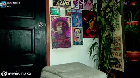 Snapshot of max_greenn chatting on 12-27-24, 11:17 Max Follow me IGX hereismaxx online show from 12-27-24, 11:17