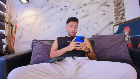 Snapshot of max_hornye chatting on 02-27-26, 06:52 Max Hornye online show from 02-27-26, 06:52