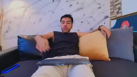 Snapshot of max_hornye chatting on 03-14-26, 07:19 Max Hornye online show from 03-14-26, 07:19