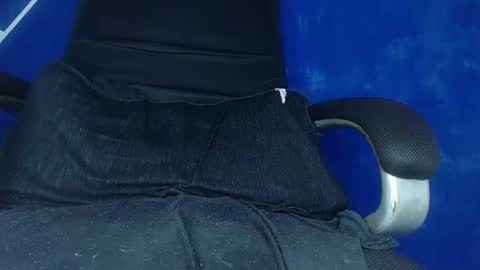 MAX online show from 12-19-24, 05:40