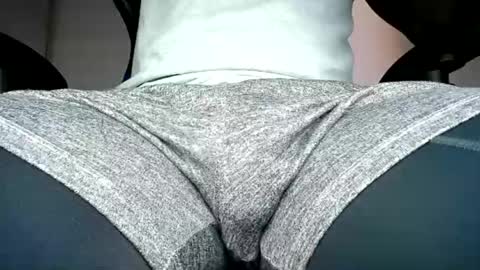 Snapshot of max_jones2 chatting on 06-15-26, 10:01 MAX online show from 06-15-26, 10:01