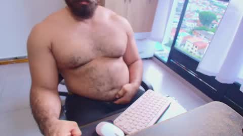 Snapshot of max_love25 chatting on 06-18-26, 09:30 max_love25 online show from 06-18-26, 09:30