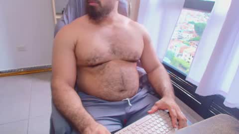 Snapshot of max_love25 chatting on 07-26-26, 08:38 max_love25 online show from 07-26-26, 08:38