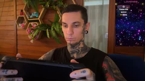    online show from 01-11-25, 02:41