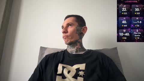    online show from 02-04-25, 11:38