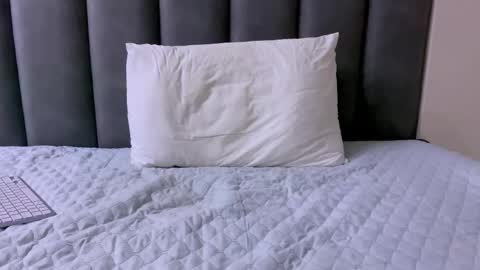 Snapshot of max_shy chatting on 09-29-25, 05:07 Max online show from 09-29-25, 05:07