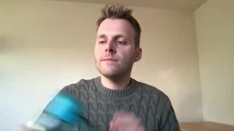 Max take off clothes online show from 01-13-25, 08:47