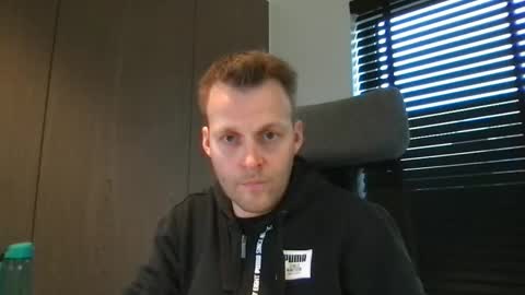 Max take off clothes online show from 02-06-25, 08:50