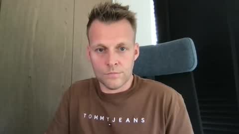 Max take off clothes online show from 06-01-26, 08:38