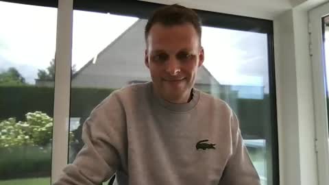 Max take off clothes online show from 06-04-26, 09:15