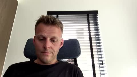 Max take off clothes online show from 06-05-26, 11:38