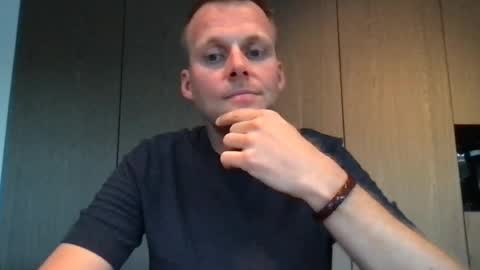 Max take off clothes online show from 08-05-26, 06:55