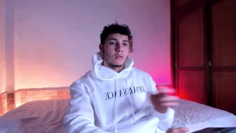 max_valiant1 online show from 11-14-25, 07:01