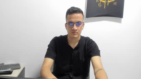 max_vellon1 online show from 05-01-26, 03:55