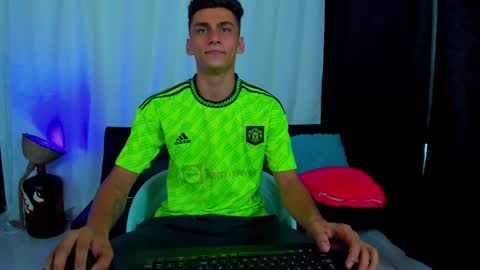 MAX     online show from 02-23-25, 06:45