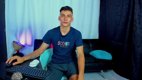 MAX     online show from 03-01-25, 12:45