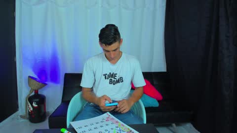 MAX     online show from 03-10-25, 06:05