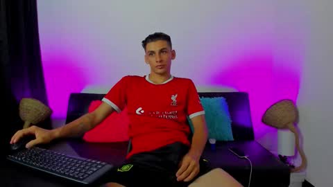 MAX     online show from 09-23-25, 07:00