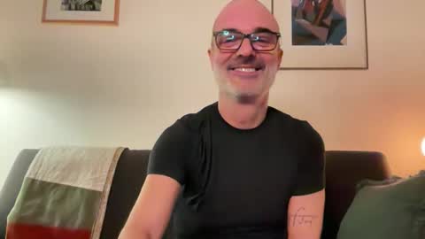 Max Mikado online show from 02-17-26, 08:37