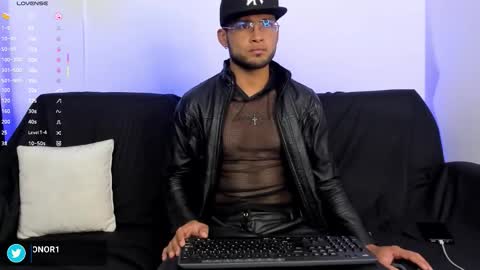 Snapshot of maxconor1 chatting on 03-06-26, 10:45 Max Conor online show from 03-06-26, 10:45