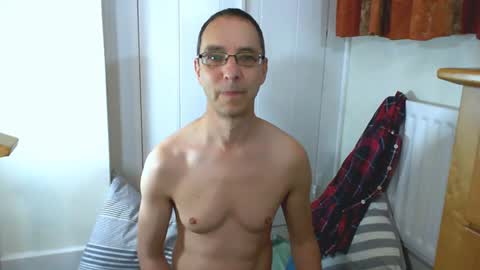 Max Davies online show from 06-25-26, 09:58