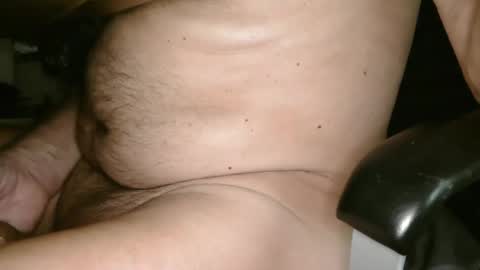 Snapshot of maxhot2556 chatting on 02-20-25, 07:01 maxhot2556 online show from 02-20-25, 07:01