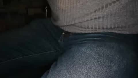 Snapshot of maxhot2556 chatting on 12-23-25, 07:17 maxhot2556 online show from 12-23-25, 07:17