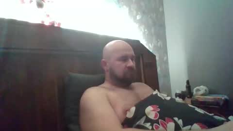 maxhunter online show from 11-18-25, 06:34