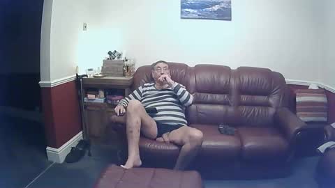 Snapshot of maxi_johnes chatting on 01-26-25, 09:29 MAX online show from 01-26-25, 09:29