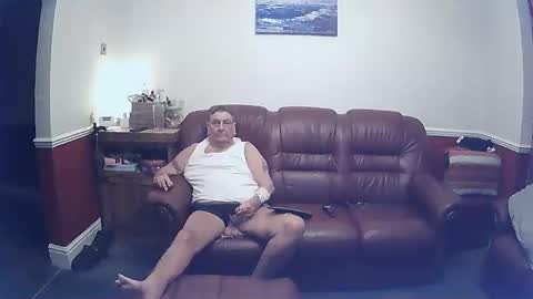 Snapshot of maxi_johnes chatting on 02-07-25, 01:47 MAX online show from 02-07-25, 01:47