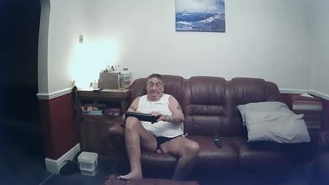 Snapshot of maxi_johnes chatting on 02-11-25, 11:54 MAX online show from 02-11-25, 11:54