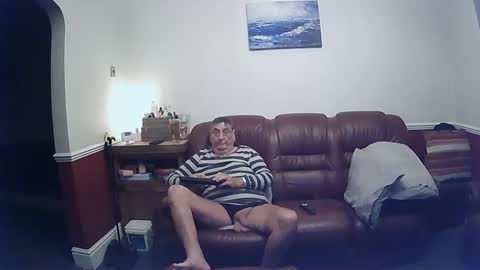 Snapshot of maxi_johnes chatting on 02-17-25, 10:58 MAX online show from 02-17-25, 10:58