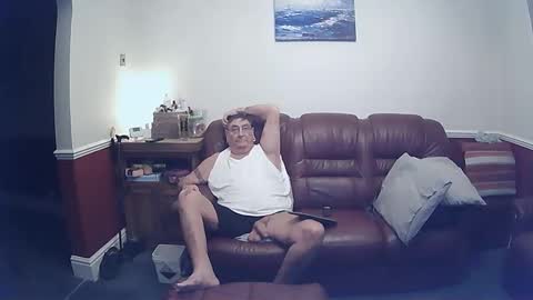 Snapshot of maxi_johnes chatting on 02-23-25, 10:20 MAX online show from 02-23-25, 10:20