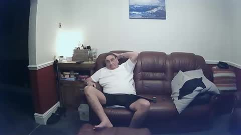 Snapshot of maxi_johnes chatting on 03-04-25, 09:22 MAX online show from 03-04-25, 09:22